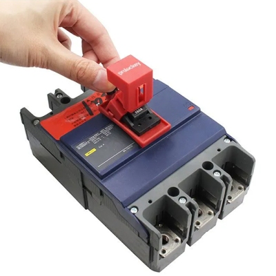 Khóa cầu dao Schneider EZD 160A-250A dạng clamp-on PROLOCKEY CBL11-3