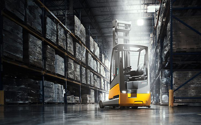 Xe nâng tầm cao Reach Trucks
